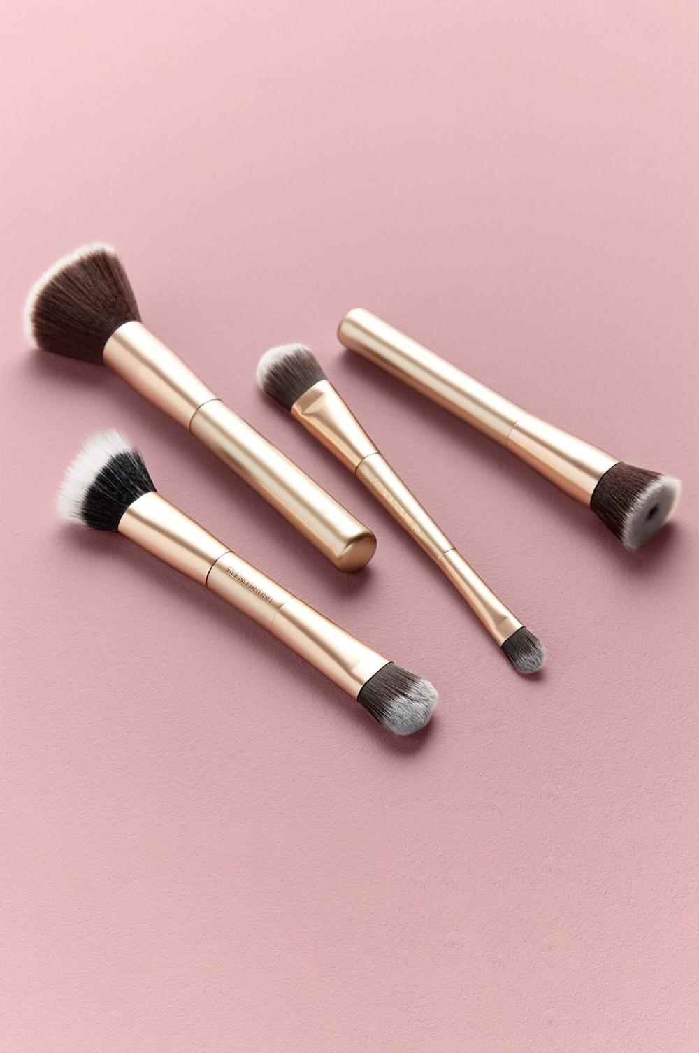 Soft Touch Blush Brush __Flawless Application